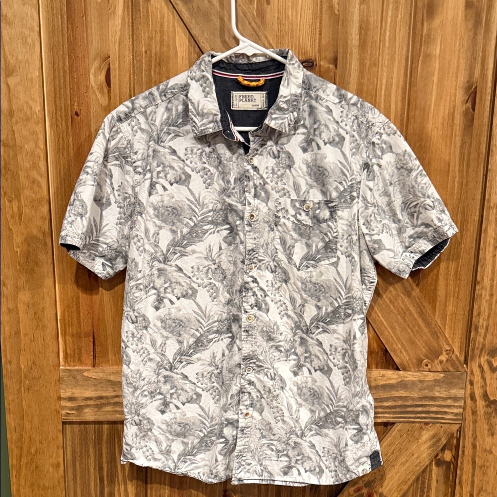 Free Planet Gray Botanical Print Casual Shirt
